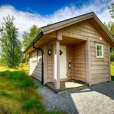 Peaceful Cabin, Lakeside, Hiking Trails Nearby Chaleter Rogne